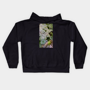 green leaves Kids Hoodie